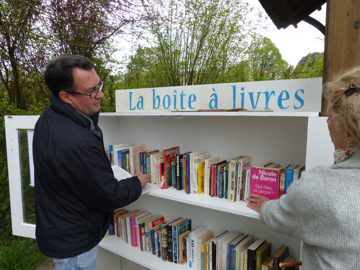 Le partage de la lecture de la boite à livres au Bookcrossing