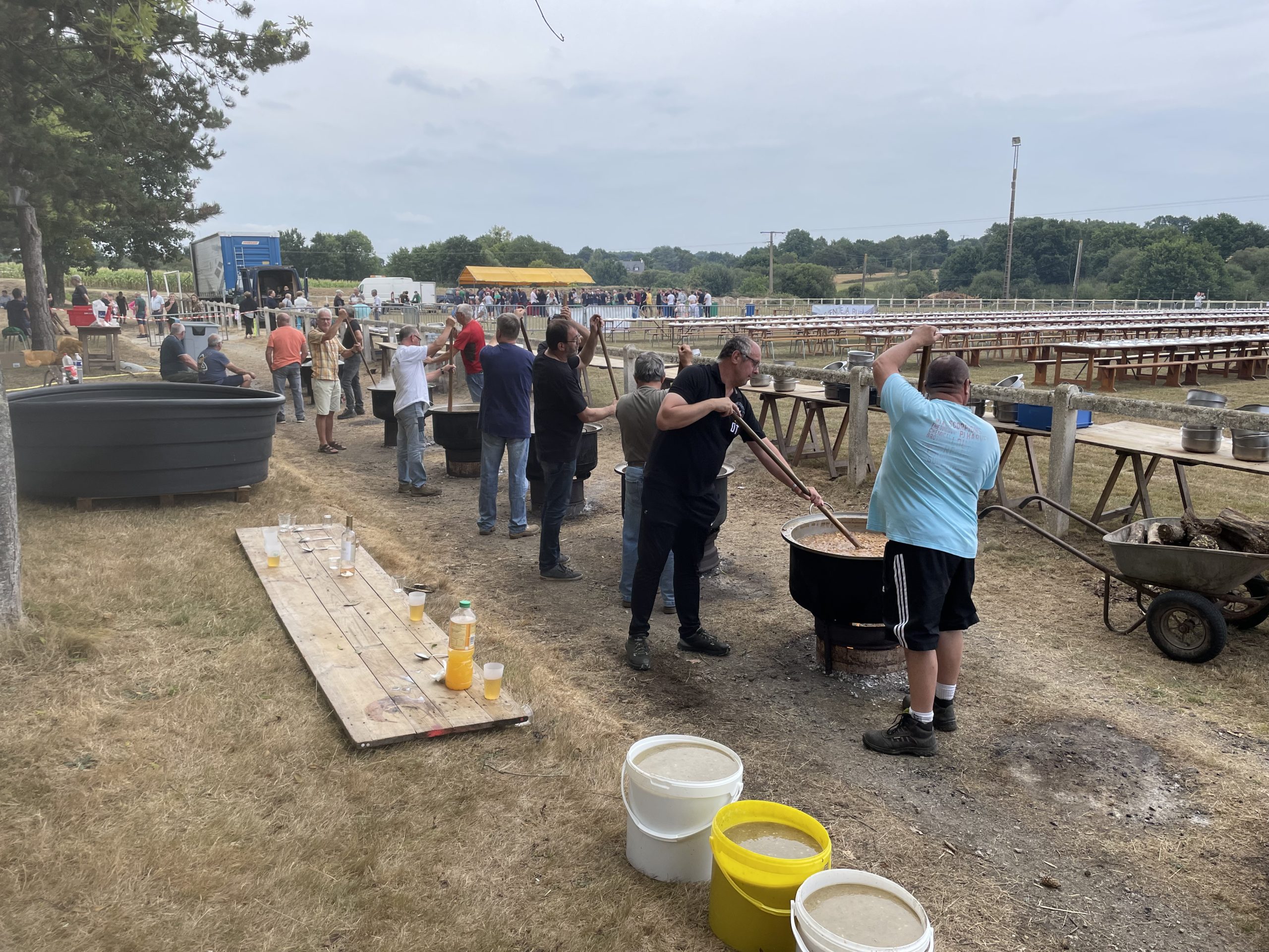 Ruffiac-Malestroit.  1450 meals served at the soccer club’s fricassee